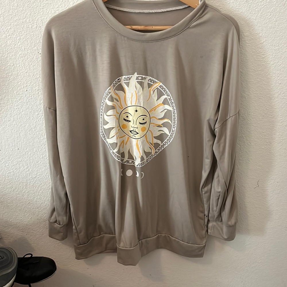 graphic long sleeve tee
